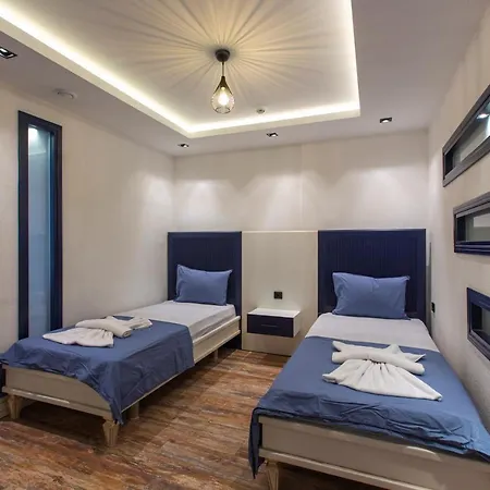 Angel Aparthotel