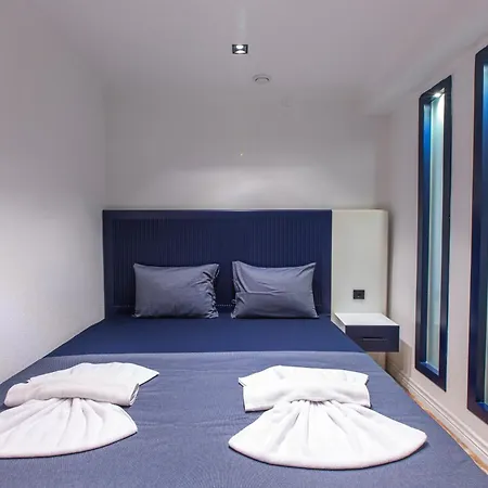 Angel Aparthotel